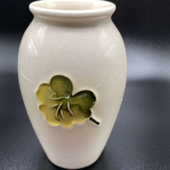 Vintage Moorcroft Miniature Pink Ceramic Flower Vase Made in England Mini RARE - Picture 4 of 7